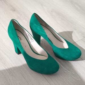 Women's Green Suede Pumps